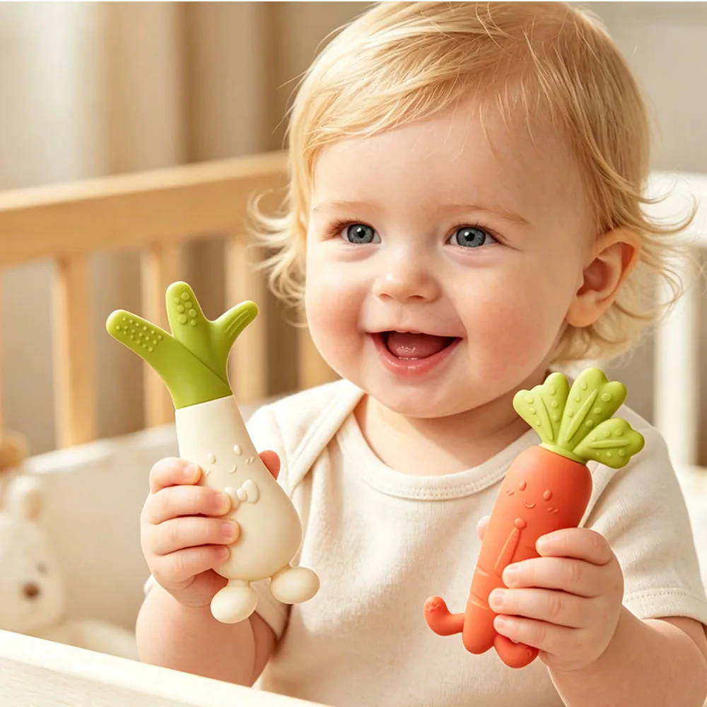 Silicone Carrot Teether (3-6M, Boilable)